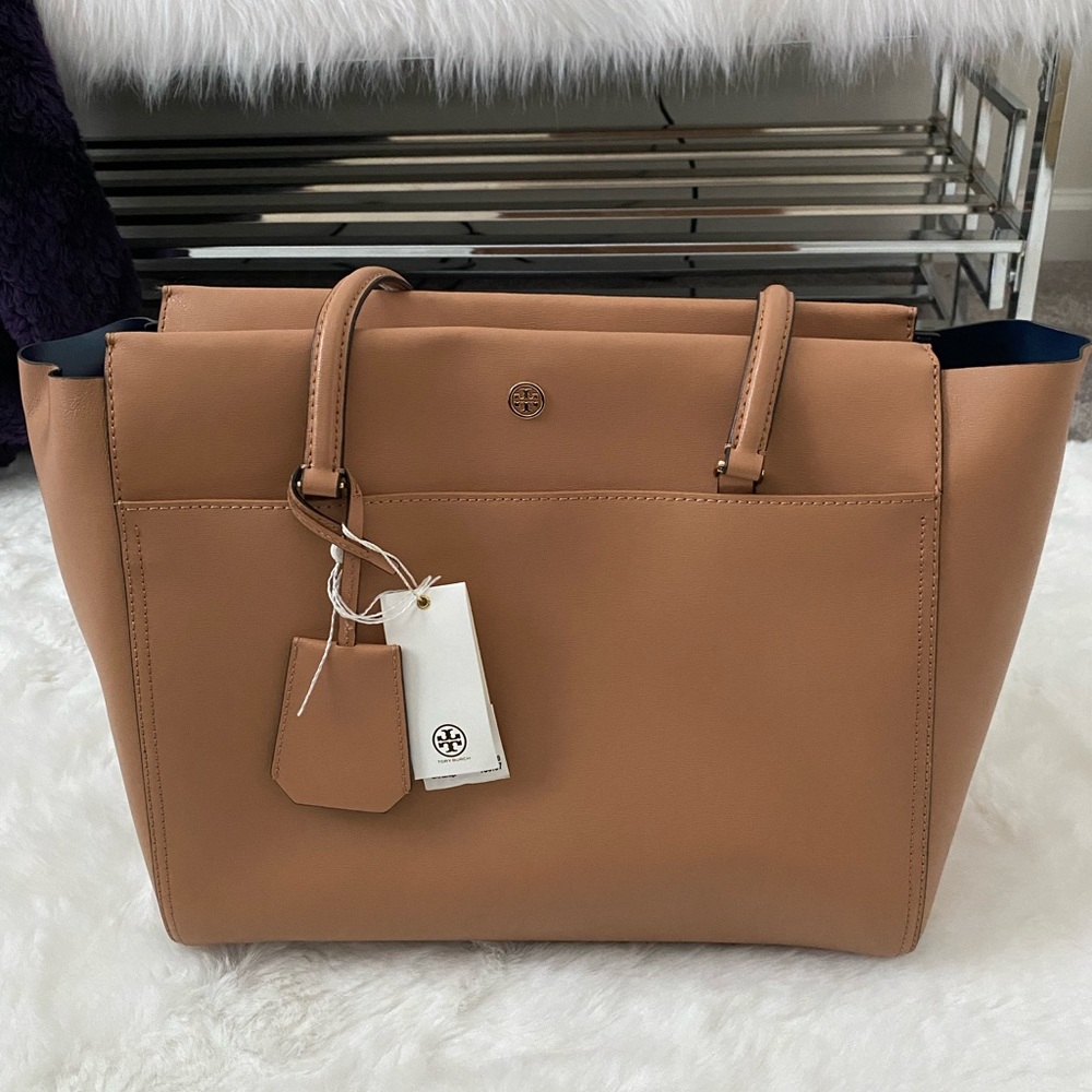 Tory Burch Parker Tote, cardamom, pockets inside,gold hardware, like new